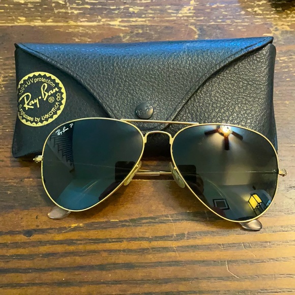 Ray-Ban Accessories - Rayban aviators - polarized. Black with gold